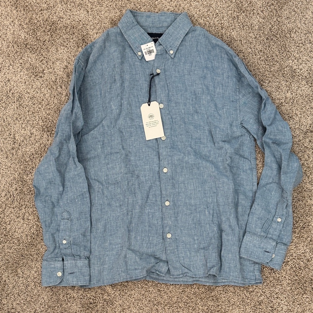 Men’s Abercrombie & Fitch Light Blue Casual Button-Down Shirt